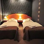 Akme & & Free Parking 3*