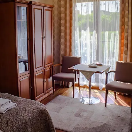 Hotel apartamentowy Akme Apartments&rooms
