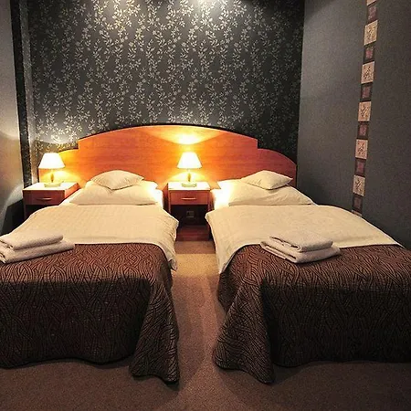 Akme Apartments&rooms&free Parking 3*