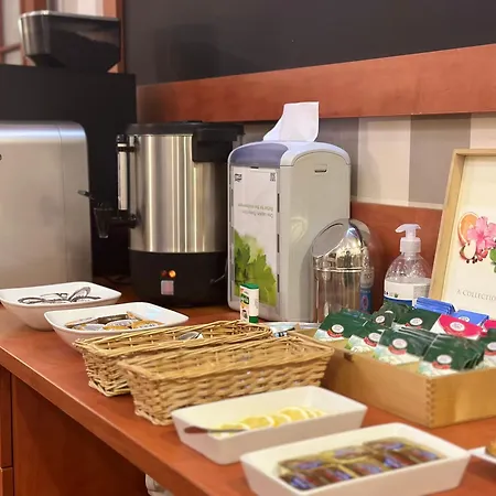 Akme & & Free Parking 3*