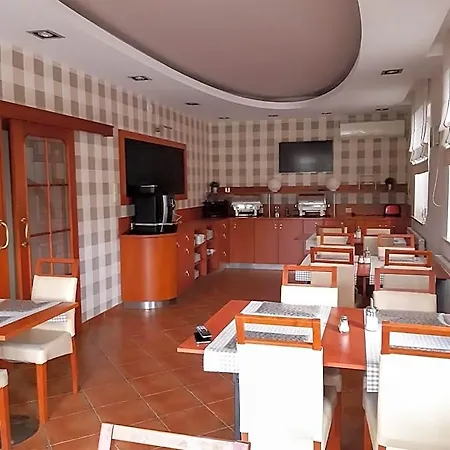 Апарт-отель Akme & & Free Parking 3*