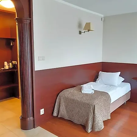 Aparthotel Akme & & Free Parking 3*