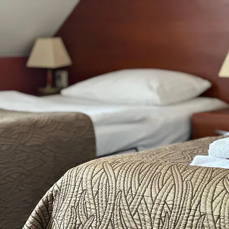 Akme & & Free Parking 3*