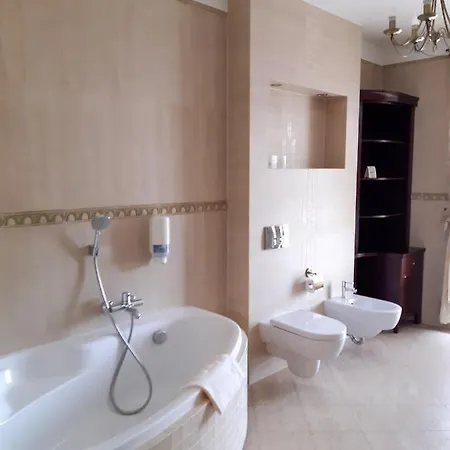 Akme & & Free Parking Gdansk