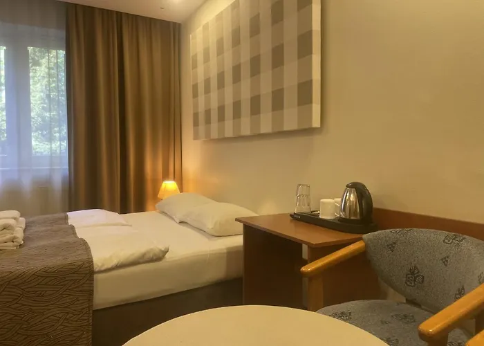 Aparthotel Akme & & Free Parking 3*