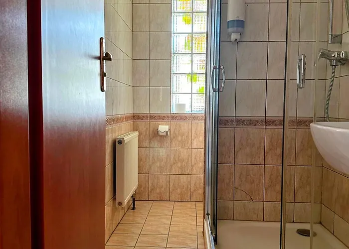 Akme & & Free Parking アパートホテル 3*