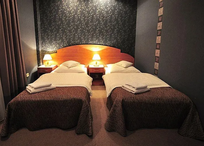 Akme & & Free Parking 3*