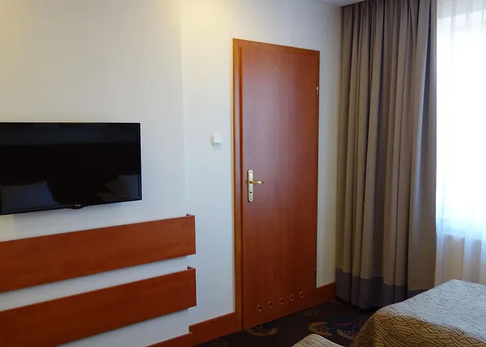 Aparthotel Akme & & Free Parking 3*