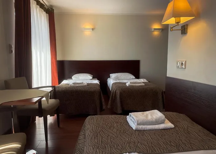 Akme & & Free Parking