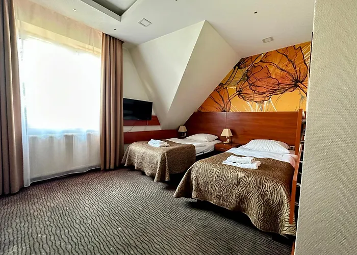 Akme & & Free Parking