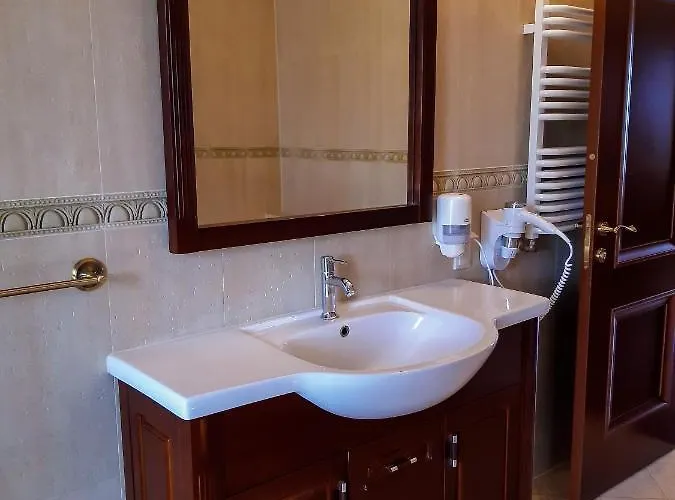 Apartmanhotel Akme & & Free Parking 3*